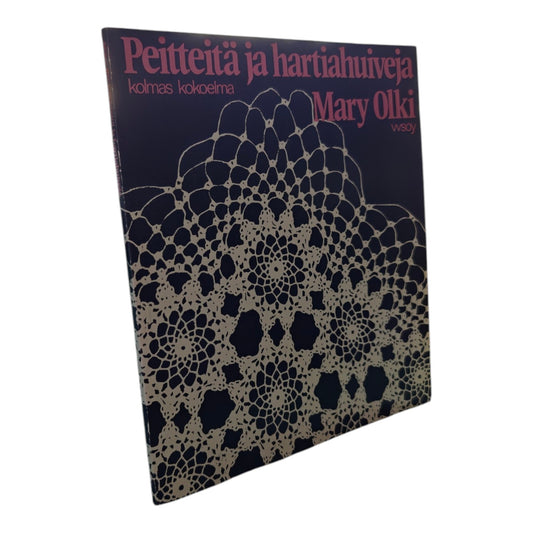 Peitteitä ja hartiahuiveja, kolmas kokoelma, Mary Olki