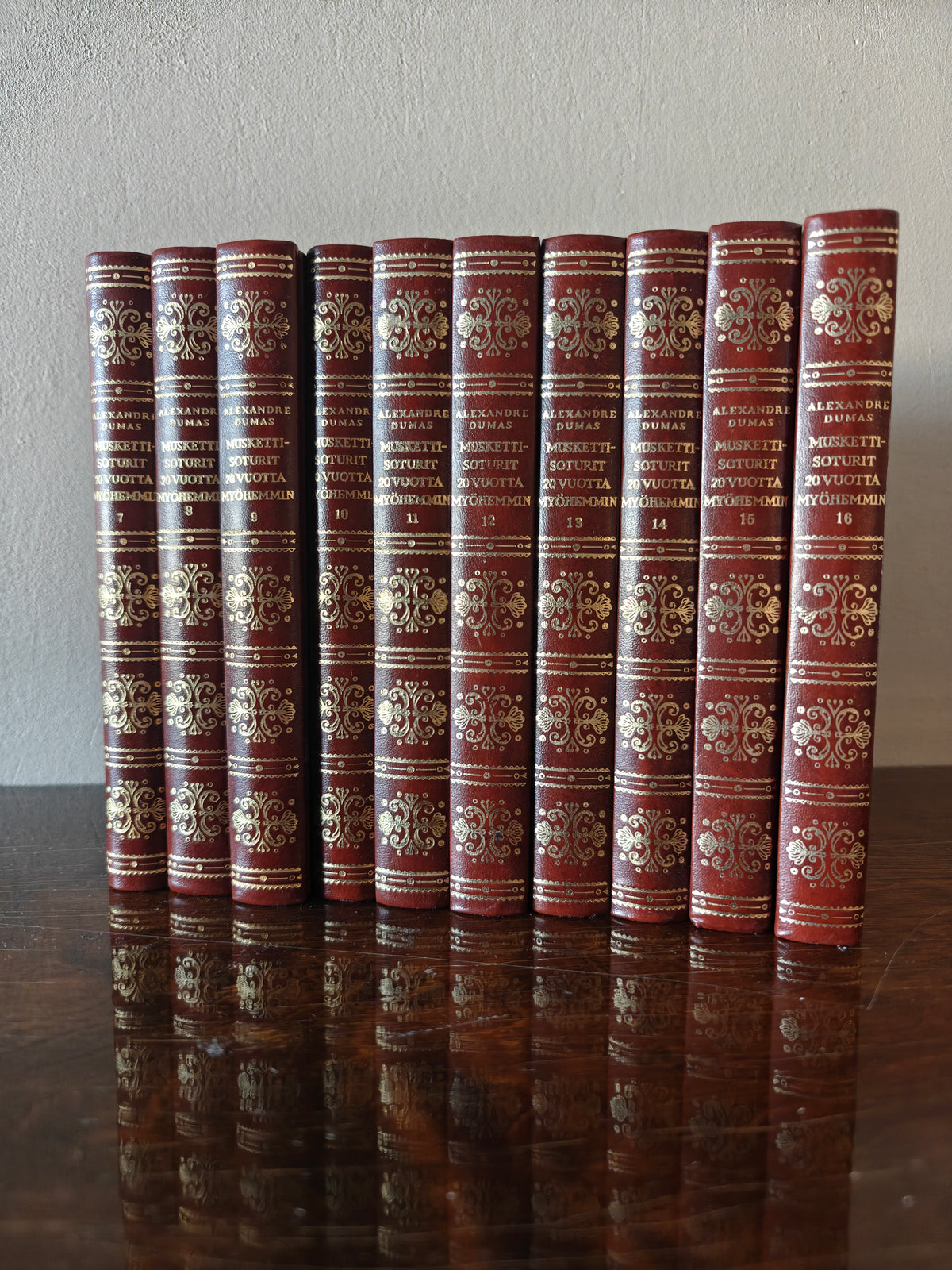Alexandre Dumas sarja 1-36