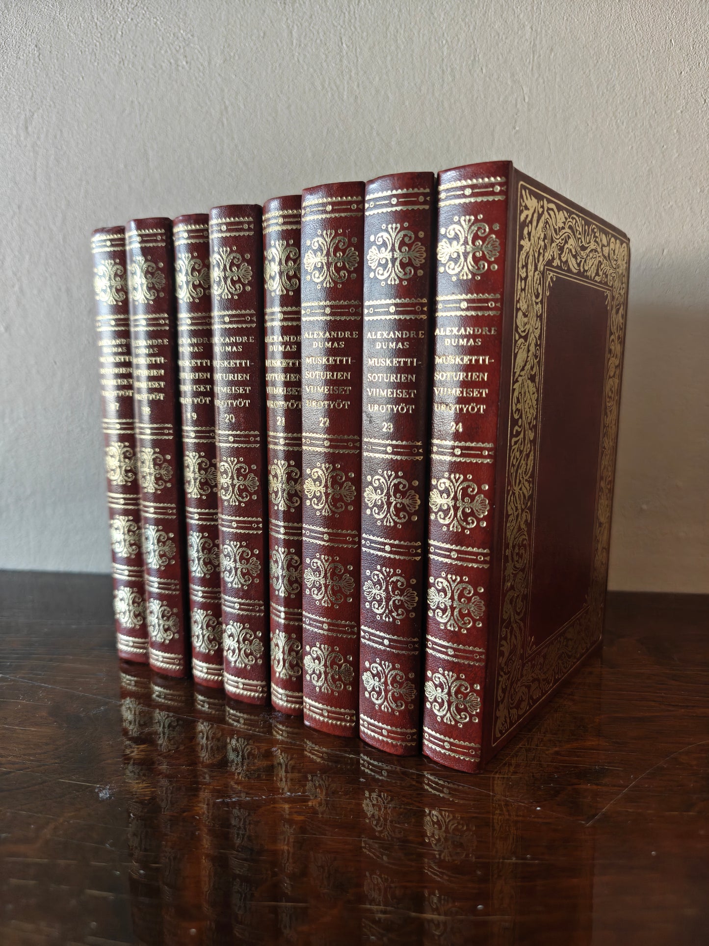 Alexandre Dumas sarja 1-36